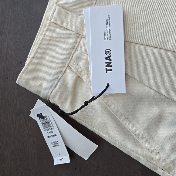 NWT TNA Aritzia Gallivant Pant Size 4 Ecru - Picture 4 of 9